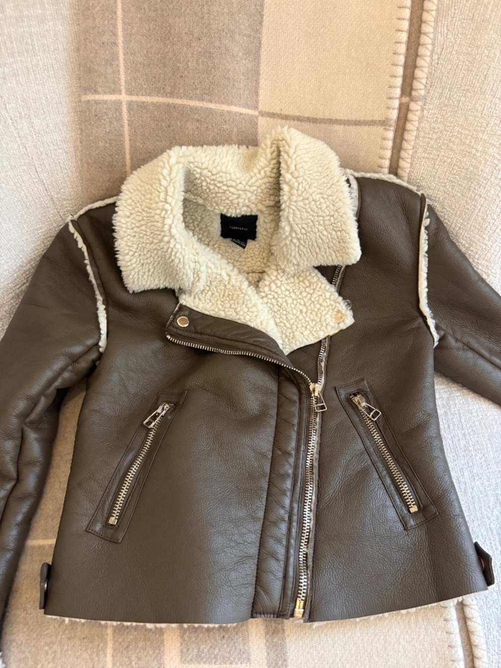 Forever 21 jacket size M